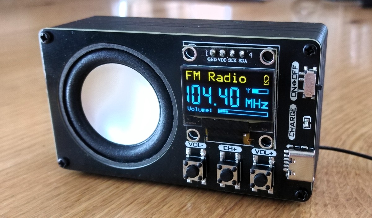 FM_Radio_Receiver_pic1.jpg